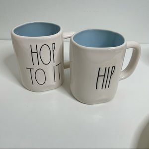 Rae Dunn HIP HOP & HOP TO IT Ceramic Mug Set